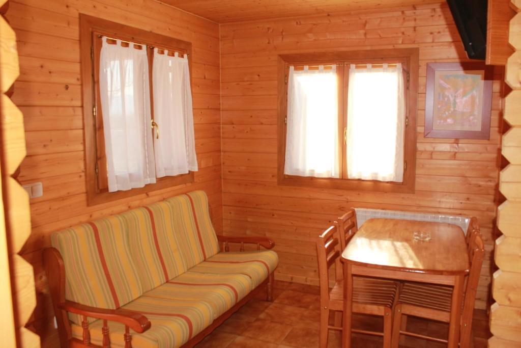 Camping Valle De Tena Sabiñánigo Zimmer foto